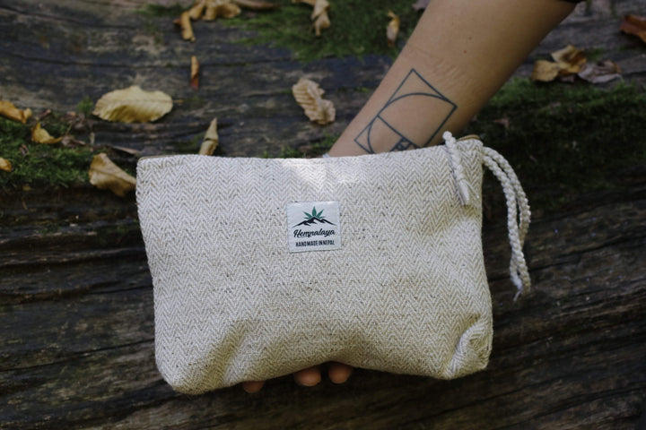 Hemp cosmetic bag, toiletry bag, make up bag, natural - Hempalaya